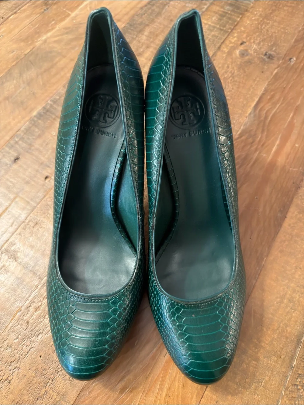 Tory Burch Emerald Green Snake Embossed Leather Pumps 9 M New Never Worn